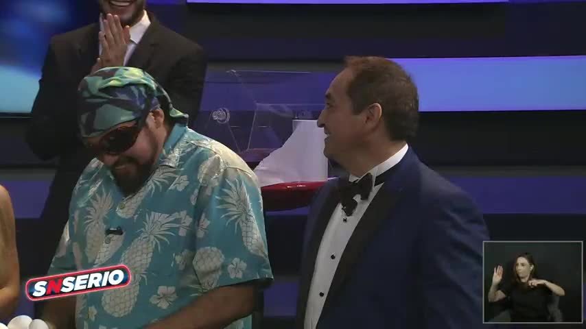 Ludivina Lugo despotrica contra Ruby González