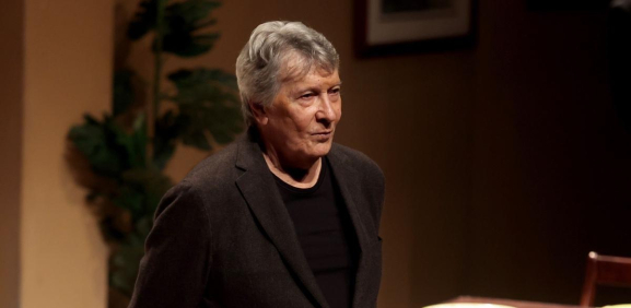Juan Ferrara anuncia su retiro de los escenarios