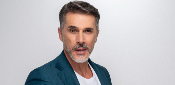 Sergio Mayer asegura que "ser striper" es parte de su historia artística