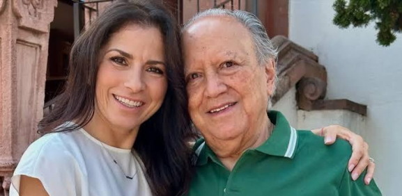 Alessandra Rosaldo responde a las críticas tras la muerte de su papá