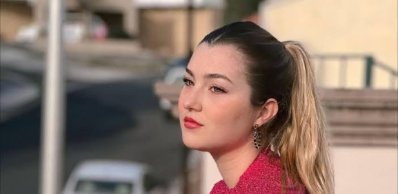 ¿Melenie Carmona confirma embarazo?