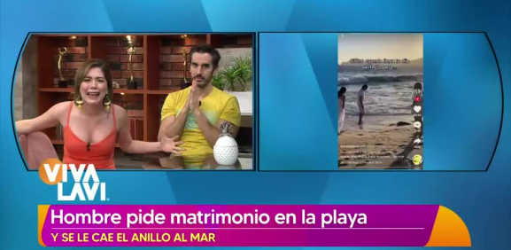 Hombre le pide matrimonio a su novia y se le va el anillo al mar