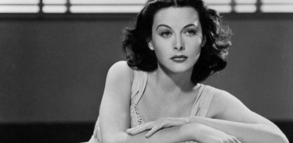 Hedy Lamarr es conocida como una de las actrices más bellas, pero su inteligencia la hizo una de las personas más importantes.