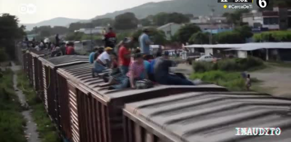 Llenas de comida y con un buen corazón se unen estas mujeres para apoyar a los migrantes