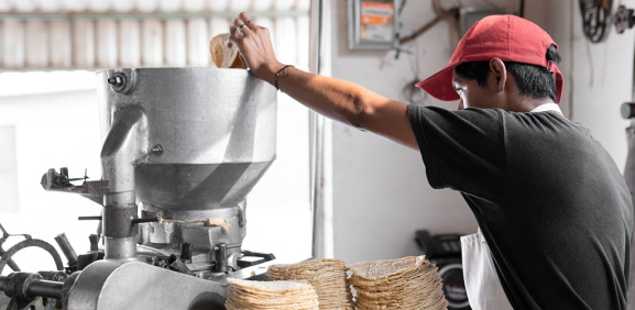 Conoce todo el proceso desde cero para elaborar unas ricas tortillas de maíz