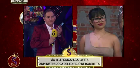 En llamada la señora Lupita habla de todo lo que hace Robertita en su casa.