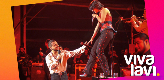 La pareja sigue demostrando su amor