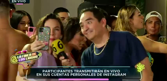 Las redes sociales se paralizan con más de 50 transmisiones en vivo haciendo un momento icónico en la televisión