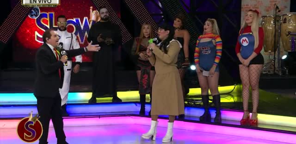 El nuevo chico de 'Es Show' así reacciona ante la esotérica