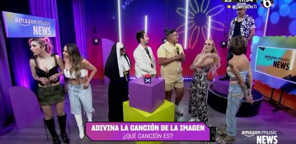 Conductores de 'Amazon Music News' reciben castigo por esta razón