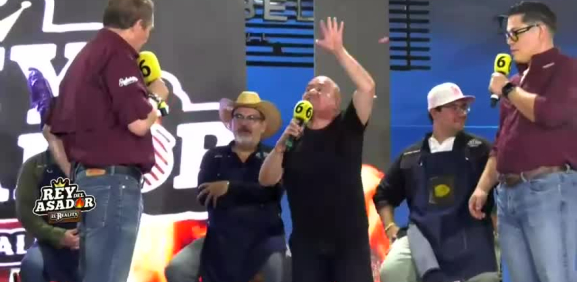 El conductor explota contra los comentarios de Chavana y así reacciona