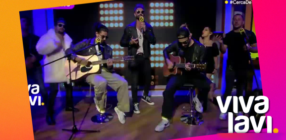 Alex Brizuela y Los Revenants en vivo en 'VivalaviMx'