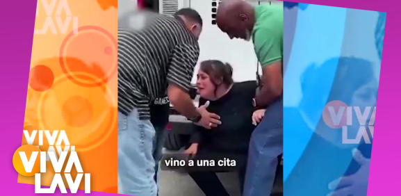 Niño calma a mujer que fue arrestada por migración en Estados Unidos