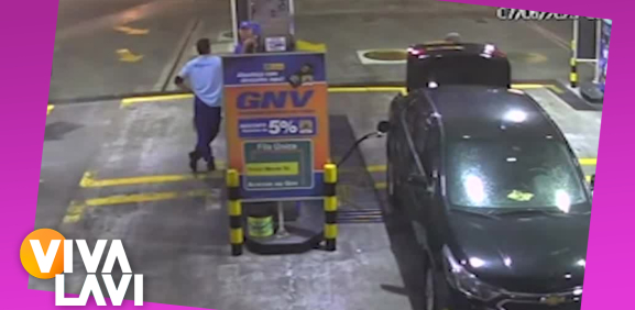 Carro explota mientras cargaban gasolina