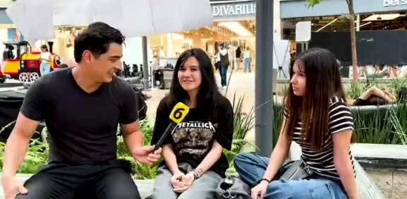 Hijos le dicen 'Te quiero' a sus papás y así reaccionan ellos