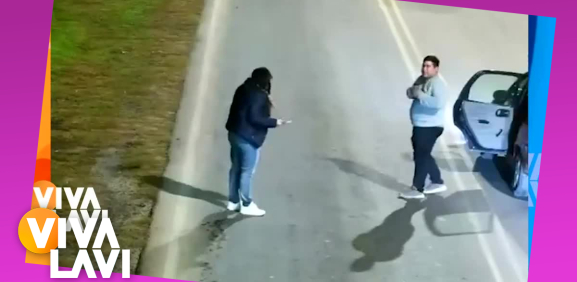 Mujer salta de taxi tras desconocer la ruta