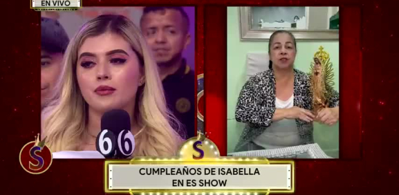 Una de las recientes chicas está de fiesta pero no es un día tan feliz