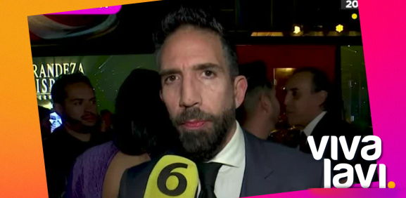 Enrique Domínguez, director de contenidos en Canal 6, recibe reconocimiento