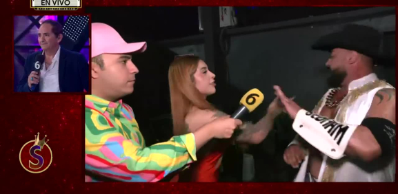 La chica pone a calentar a Mafioso previo a su lucha
