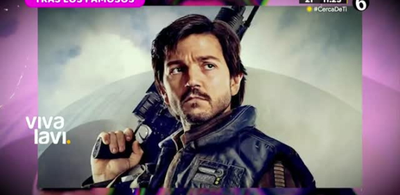 Diego Luna reacciona a la visita de Salma Hayek a México