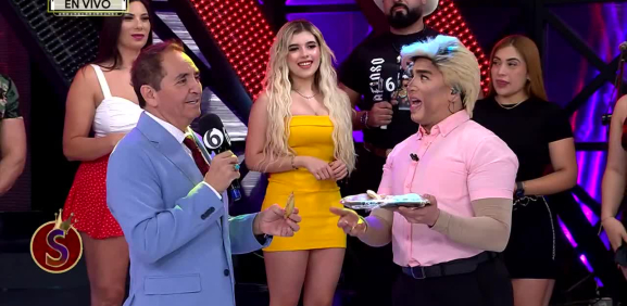 El conductor sospecha de que le puede poner el chef a la comida