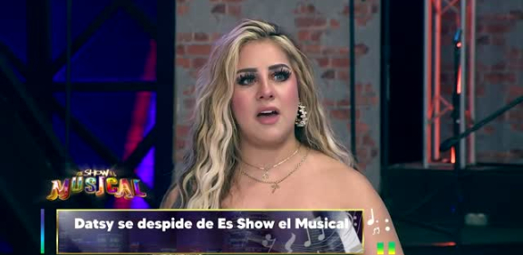 Con tristeza anuncia su salida de los viernes