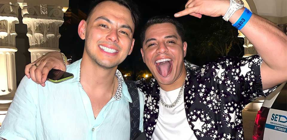 El vocalista del 'Grupo Firme' es más que amigo del cantante