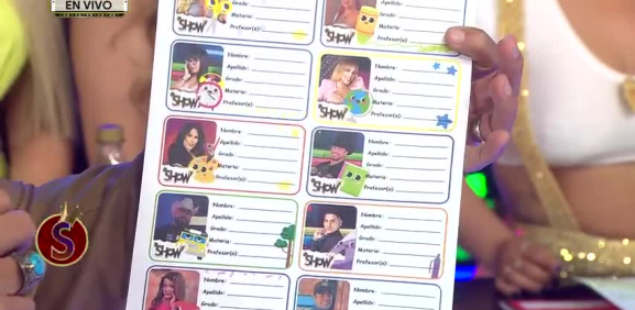 Las etiquetas oficiales con el elenco