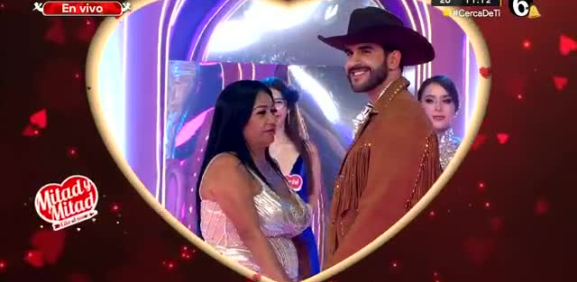 La famosa y simpática señora es cepillada esta noche