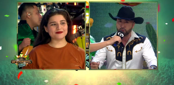 El juez habla de la manera de cantar de esta chica ¿estará enamorada?