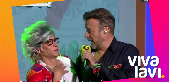 Raúl Magaña le canta a la Maestra Resurrección