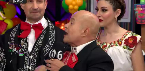 El rey de los chismes no se queda callado al quedar expuesto en televisión