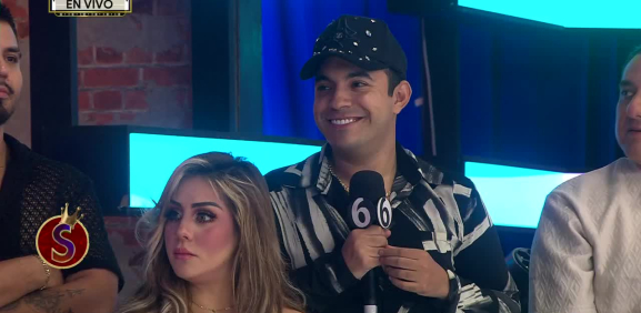 El conductor de la barra nocturna sorprende en donde estuvo el fin de semana