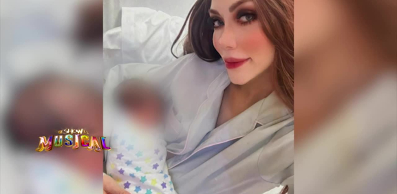 La conductora de los viernes presenta a su cuarta hija