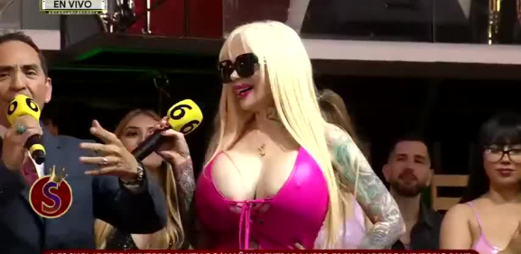 La famosa bailarína de 'La Hora Pico' llega de sorpresa al programa