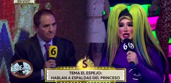Tras los enfrentamientos con todo el elenco, el personaje pide aclarar todo