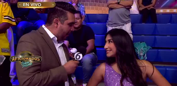 Esta chica llamada Dulce hace que el conductor pare el programa