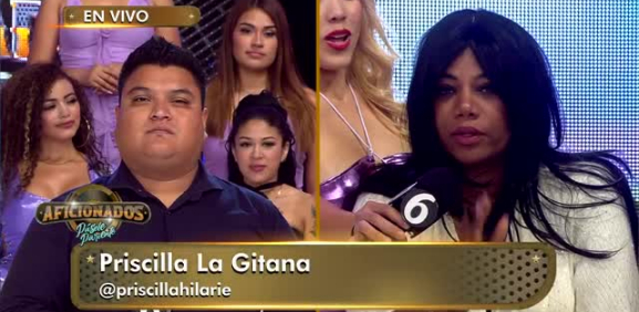 La famosa gitana tiene muchas cosas que decirle a este aficionado