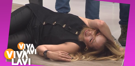 Gina Pastor se 'desmaya' en vivo