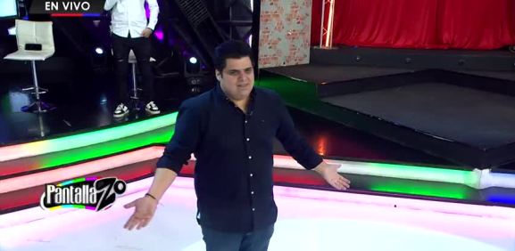 Lalo Elizondo saca sus pasos 'prohibidos' en pantallazo