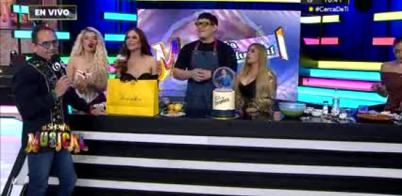 La sensual conductora sigue dando de que hablar con los regalos para Chavana