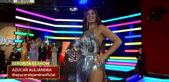 La representante de León llega soprendiendo  todos con su vestido de alta costura