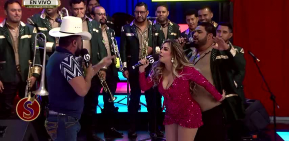 El luchador se porta agresivo en pleno programa