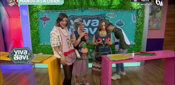 Esfernas navideñas con la Maestra Resurrección