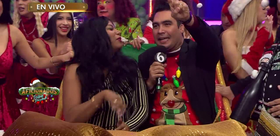 El amor está en el programa y así lo demuestra el conductor