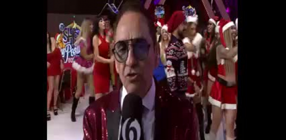 En pleno mensaje navideño, se dan con todo el elenco