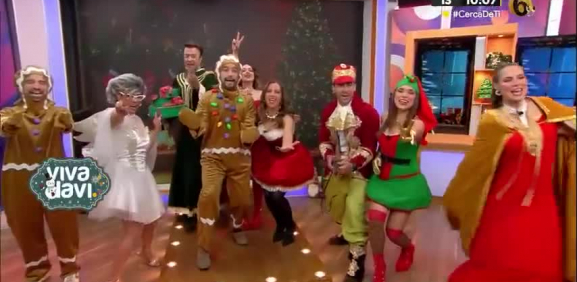 Desfile navideño en Vivalavi Mx