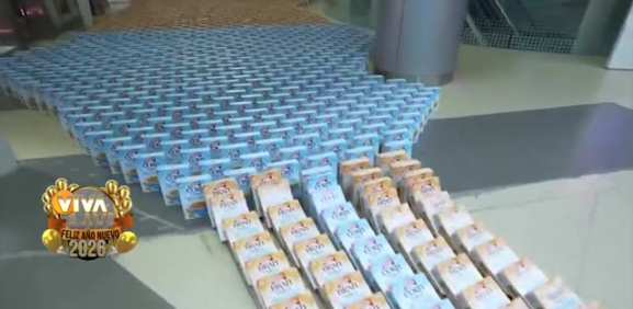 Épico dominó de cereales se derrumba