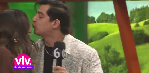 Zair Almendarez intenta robarle un beso a Dani Villa