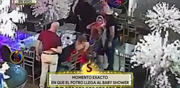 Chavana sorprende a todos al revelar las cámaras del salón